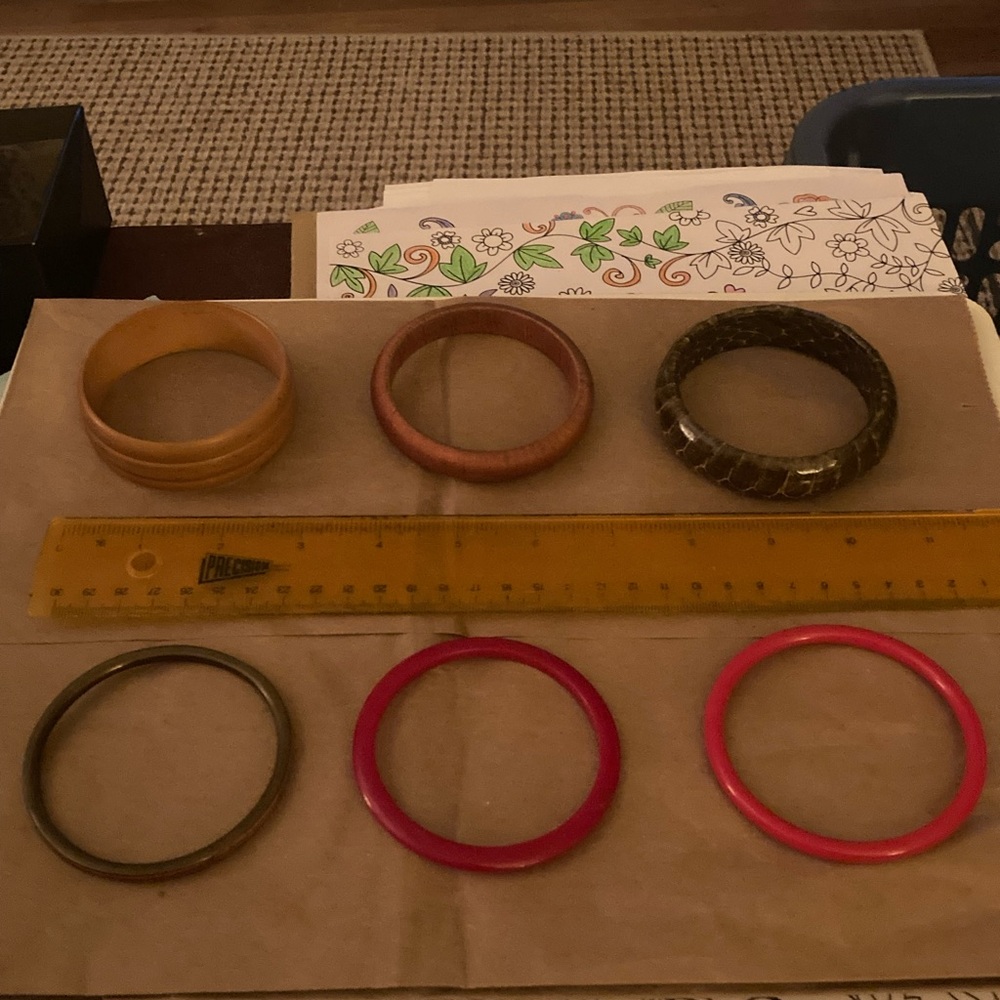 A Bundle of Bangles - 30 total - Picture 4 of 13